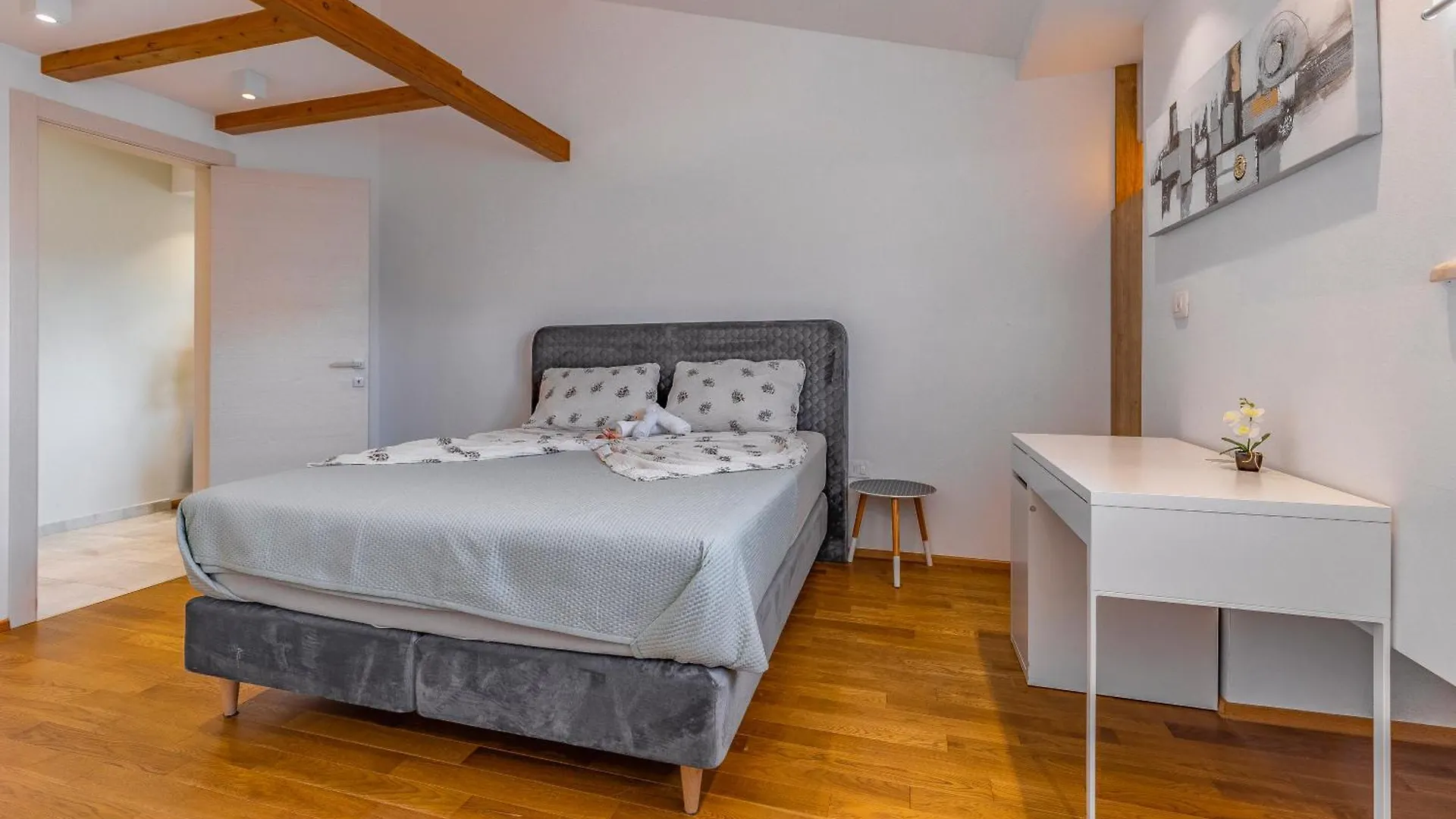 Sanny Apartment Andy メドゥリン