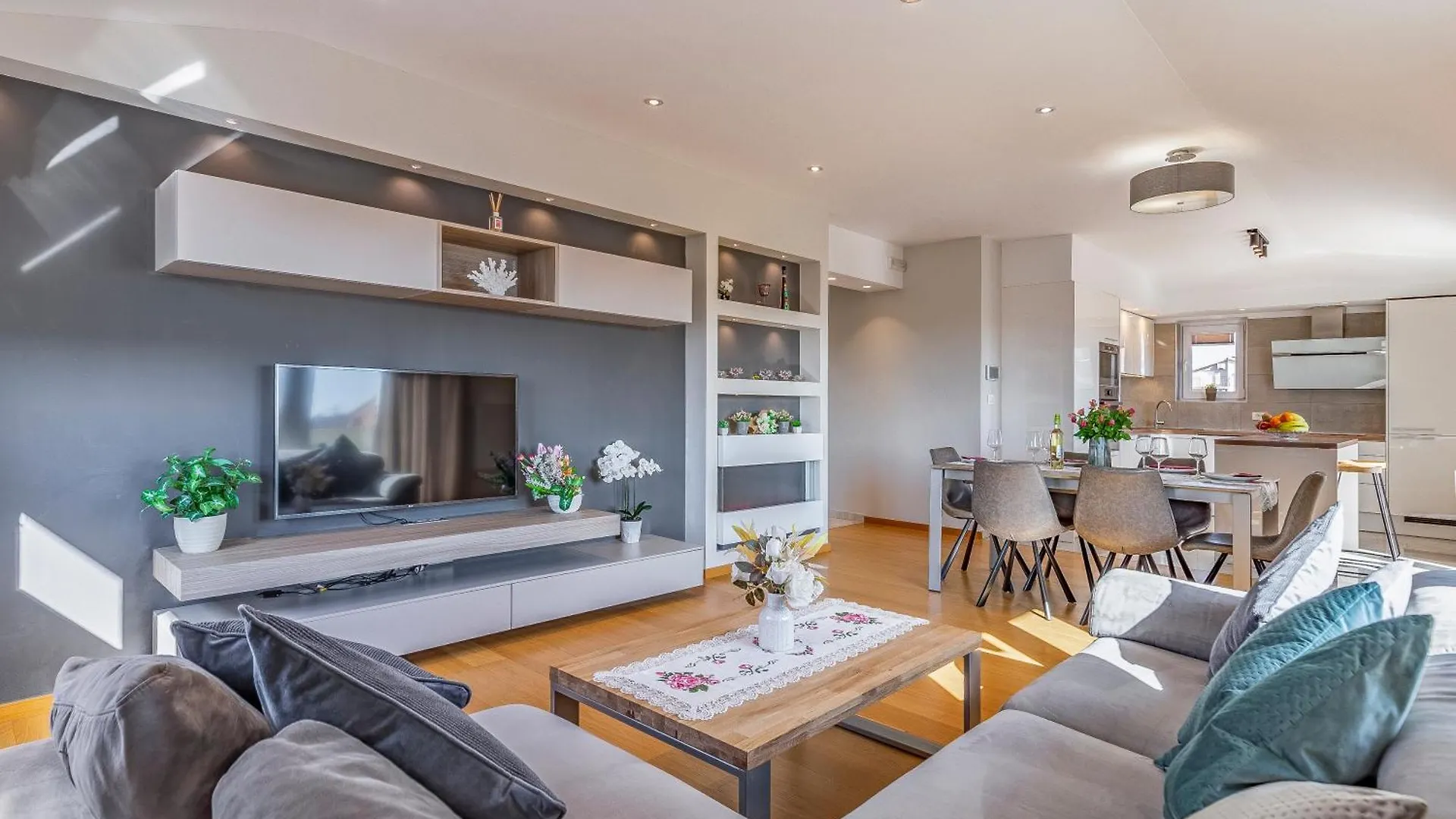 Sanny Apartment Andy Medulin
